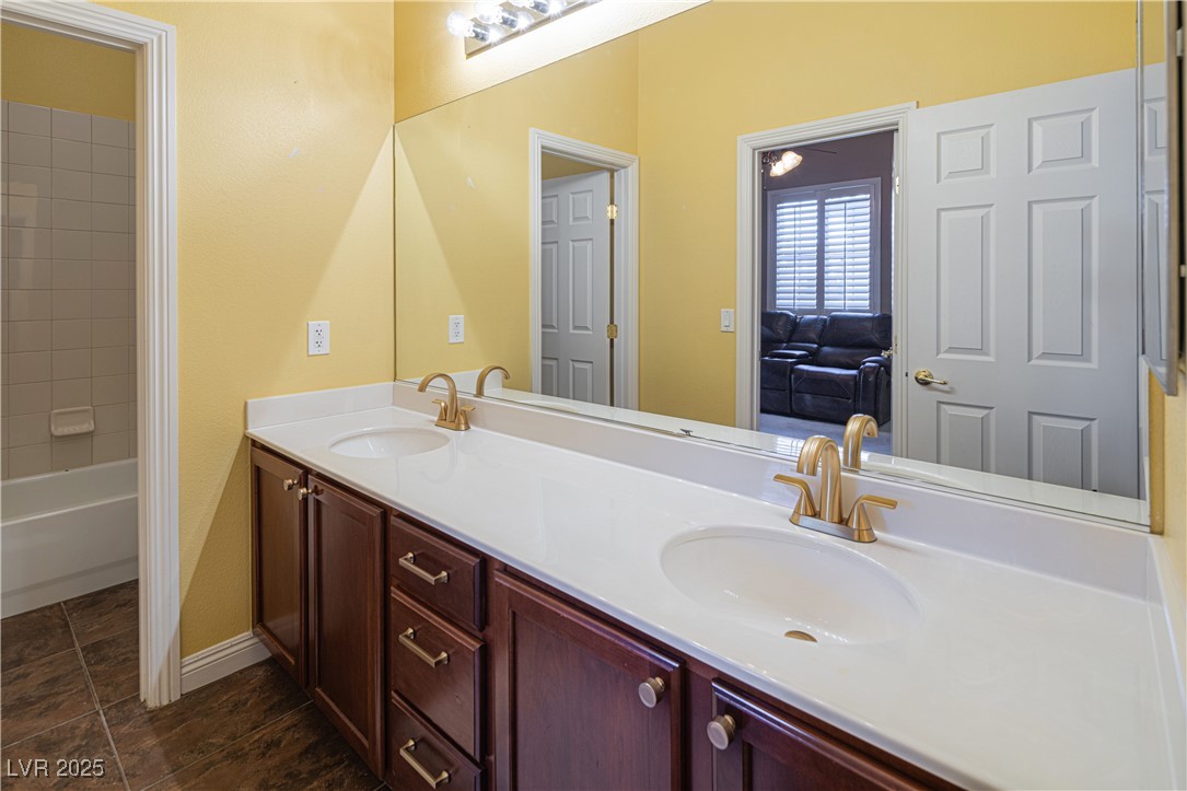 Las Vegas, Nevada 89178, United States, 6 Bedrooms Bedrooms, ,4 BathroomsBathrooms,Residential,Active,148661