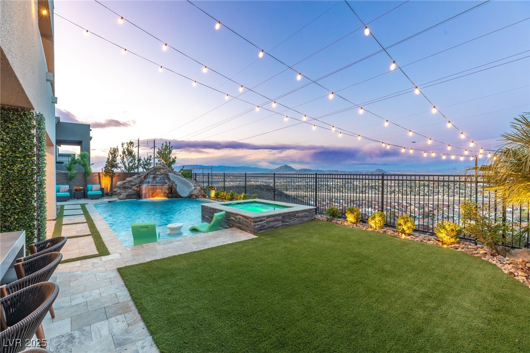 286 Shaded Canyon Drive