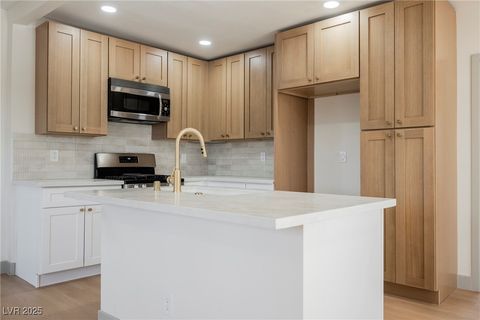 2816 Fort Sumter Drive North Las Vegas NV 89030