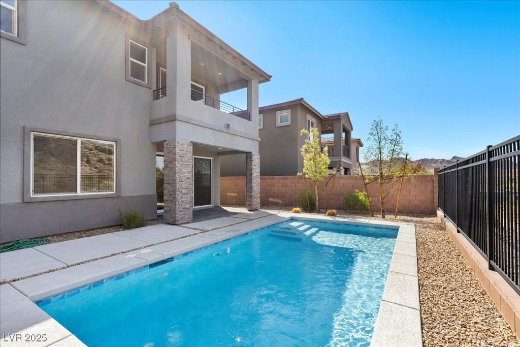 Henderson, Nevada 89011, United States, 3 Bedrooms Bedrooms, ,3 BathroomsBathrooms,Residential,Active,165209