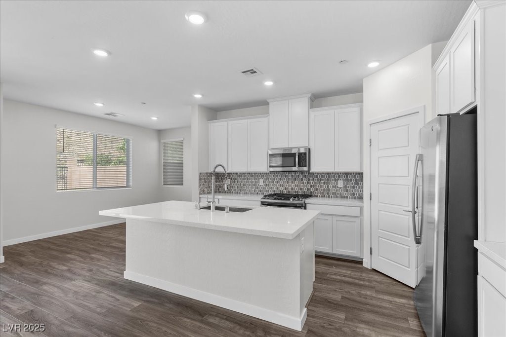 Henderson, Nevada 89011, United States, 3 Bedrooms Bedrooms, ,3 BathroomsBathrooms,Residential,Active,165209