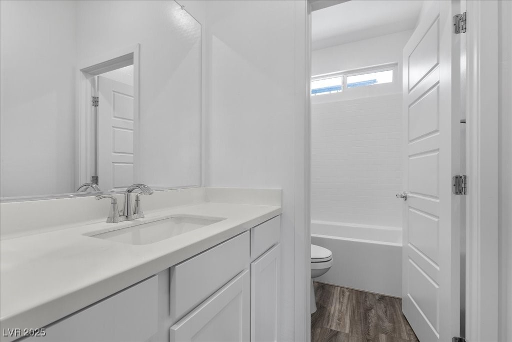 Henderson, Nevada 89011, United States, 3 Bedrooms Bedrooms, ,3 BathroomsBathrooms,Residential,Active,165209