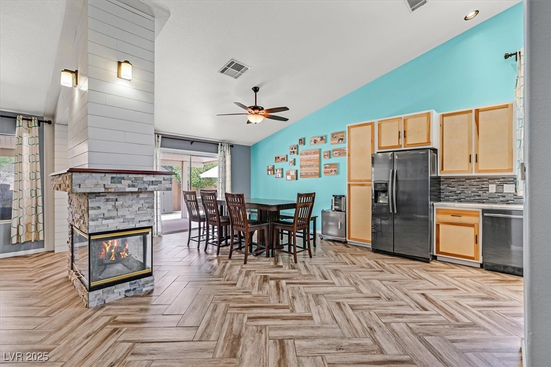 Henderson, Nevada 89002, United States, 4 Bedrooms Bedrooms, ,3 BathroomsBathrooms,Residential,Active,151560