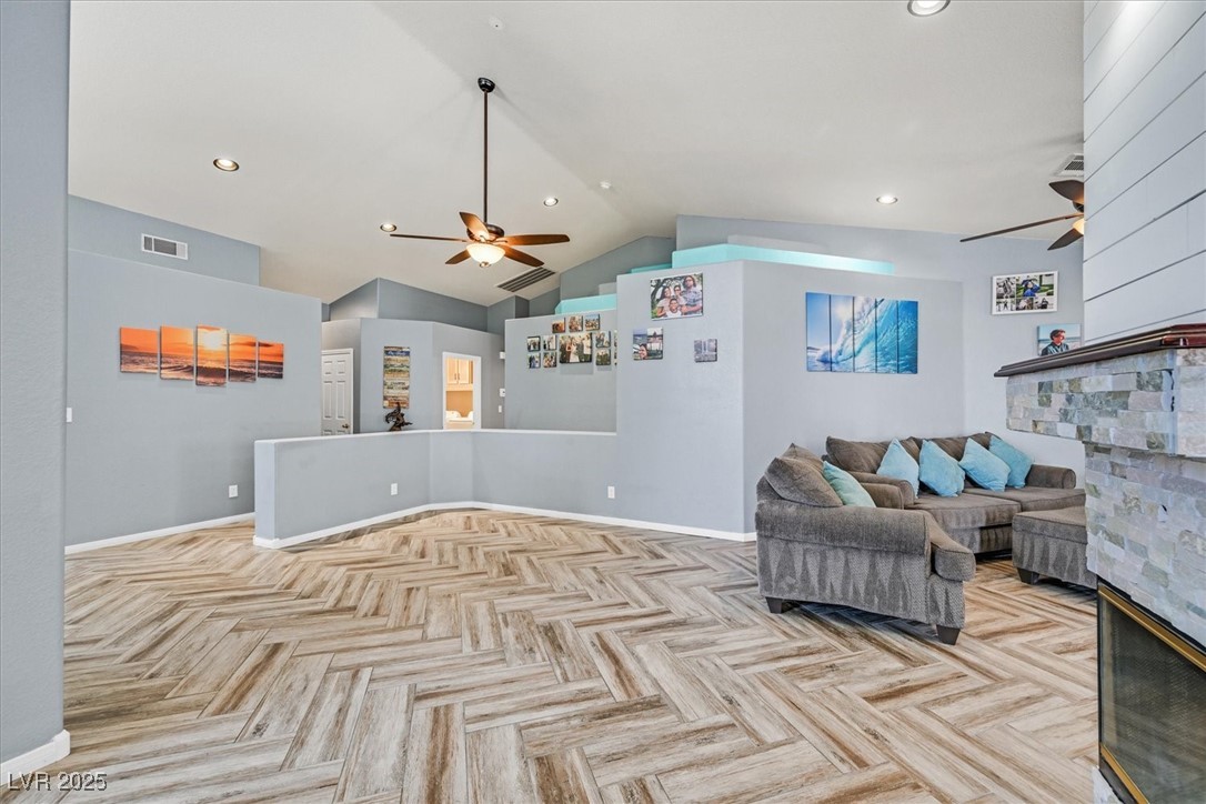 Henderson, Nevada 89002, United States, 4 Bedrooms Bedrooms, ,3 BathroomsBathrooms,Residential,Active,151560