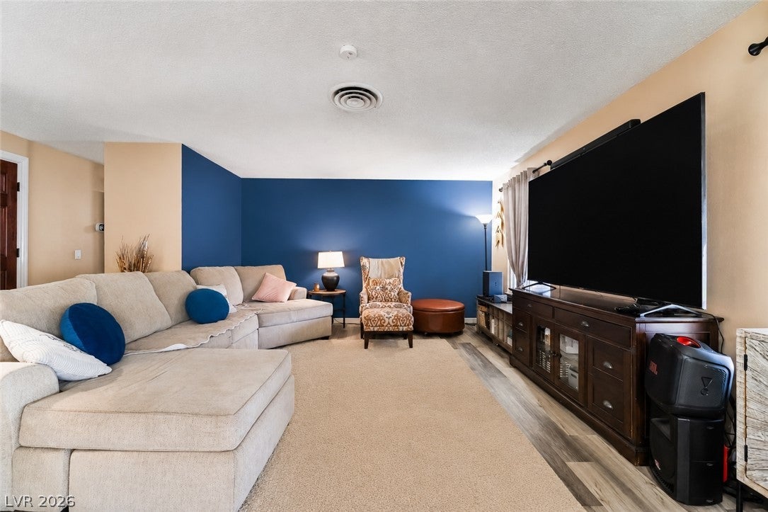 1404 Gloria Lane