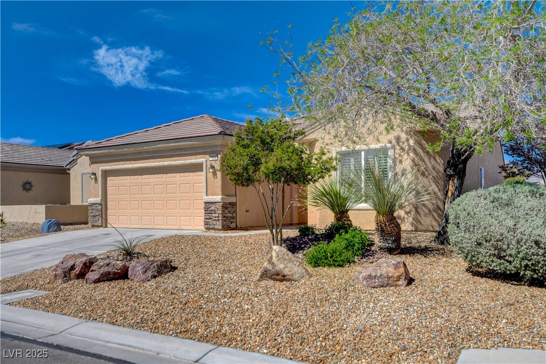 7556 Wingspread Street