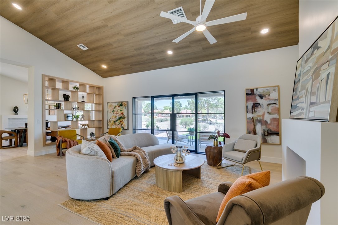 9520 Sundial Drive