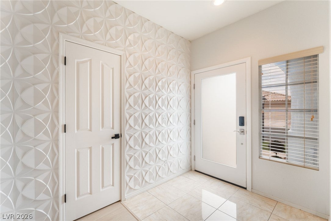 5949 Pavilion Lakes Avenue