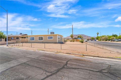Photo of 2 California Way, Henderson, NV 89015 (MLS # 2784910)