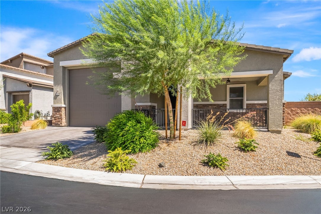 10090 Desert Azure Street