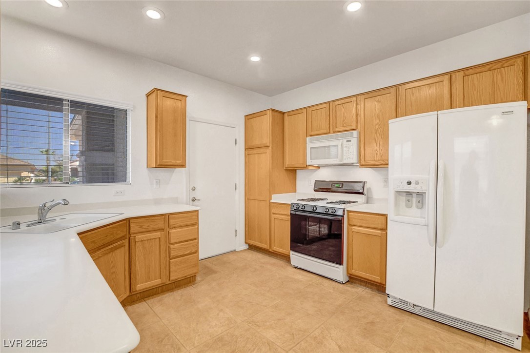 2099 Desert Woods Drive, Henderson, Nevada image 13