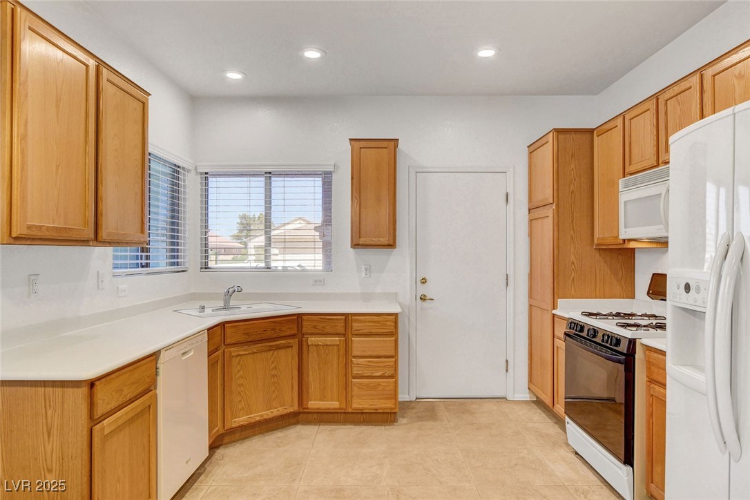 2099 Desert Woods Drive, Henderson, Nevada image 17