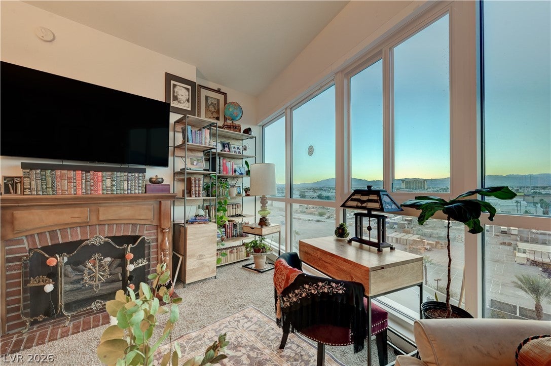 4525 Dean Martin Drive 802