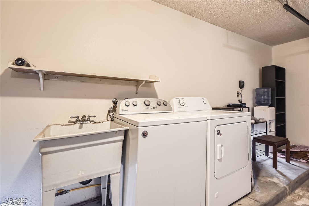 4611 Four Leaf Clover Drive, Las Vegas, Nevada image 14