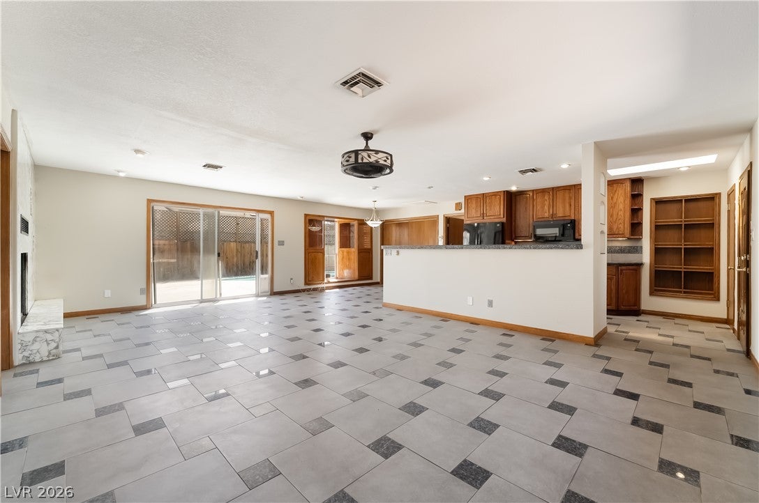 3470 El Camino Real
