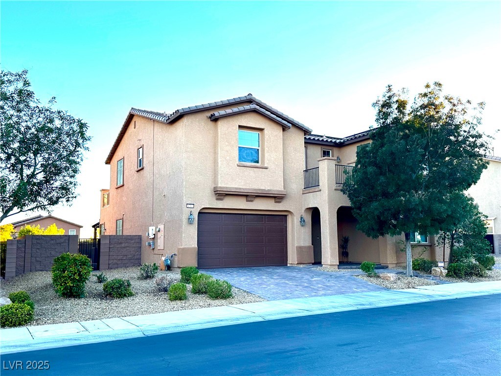 9767 Mosaic Canyon Court