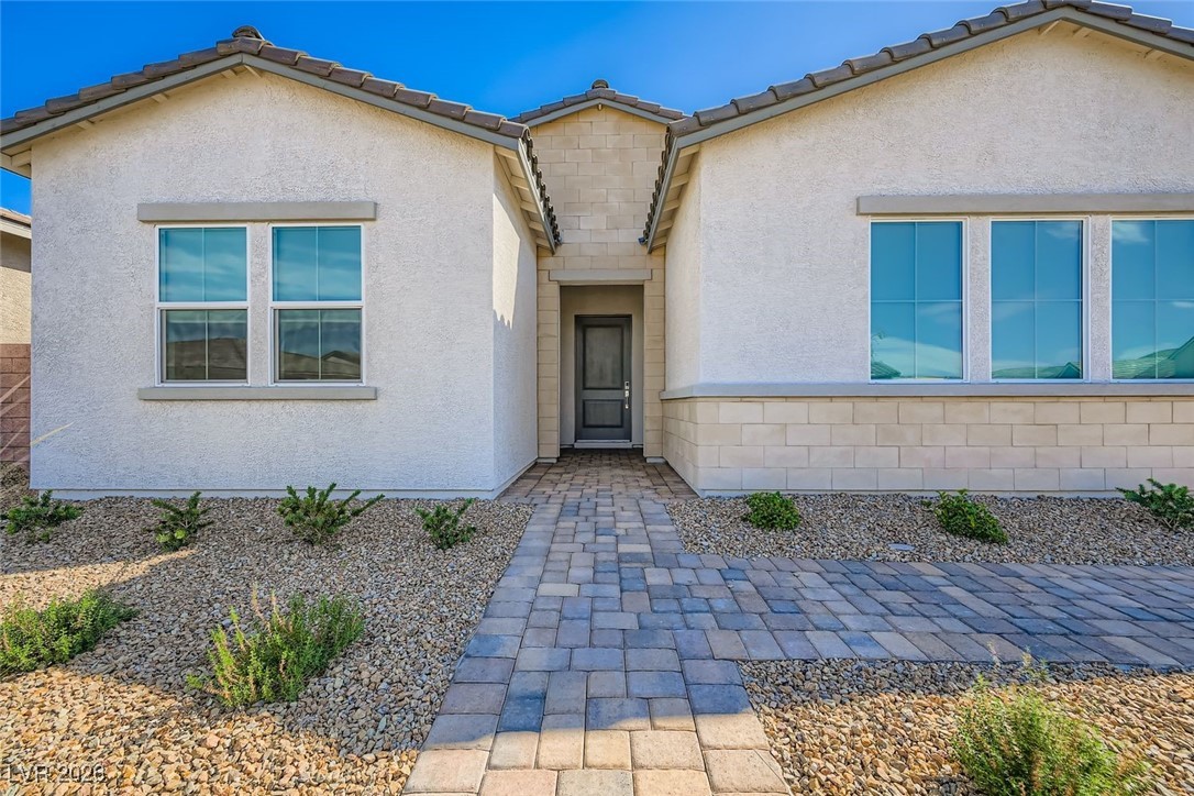 7038 Silver Palace Street