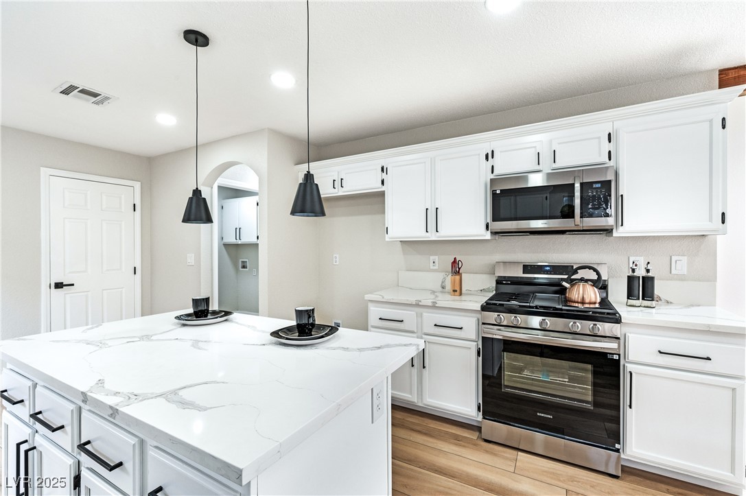 8113 Bay Springs Drive