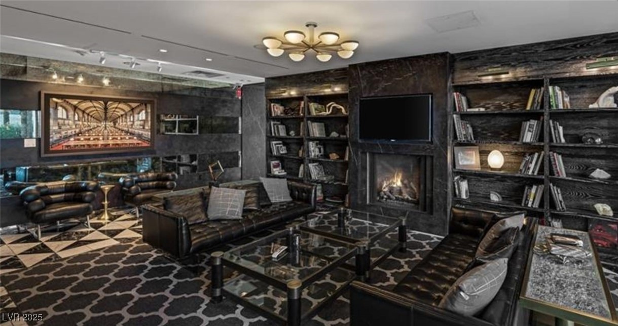 4471 Dean Martin Drive 606