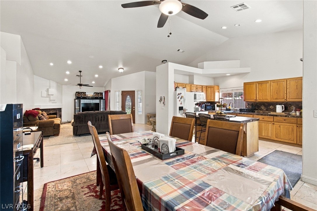 1140 Carefree Peak Court