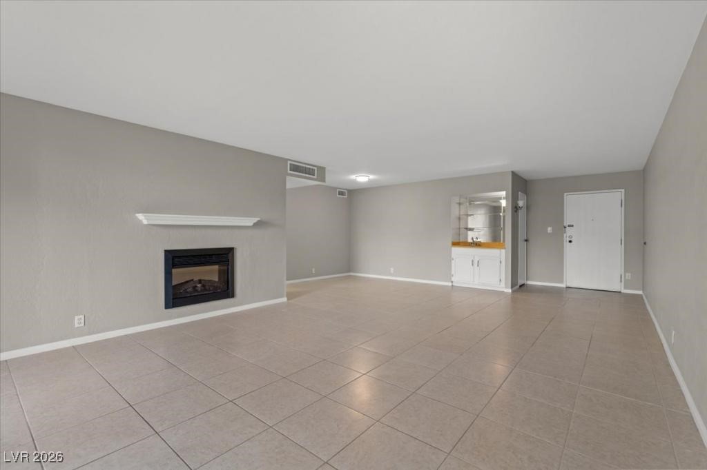 Properties 2 730 S Royal Crest Circle 418