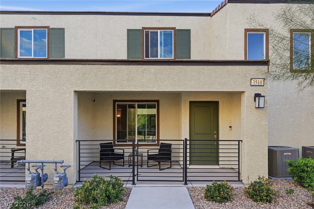 3510 Golden Chariot Avenue