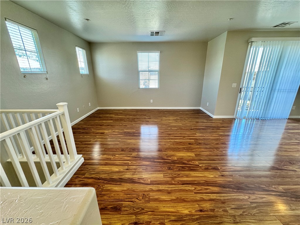 335 CLARENCE HOUSE Avenue 103