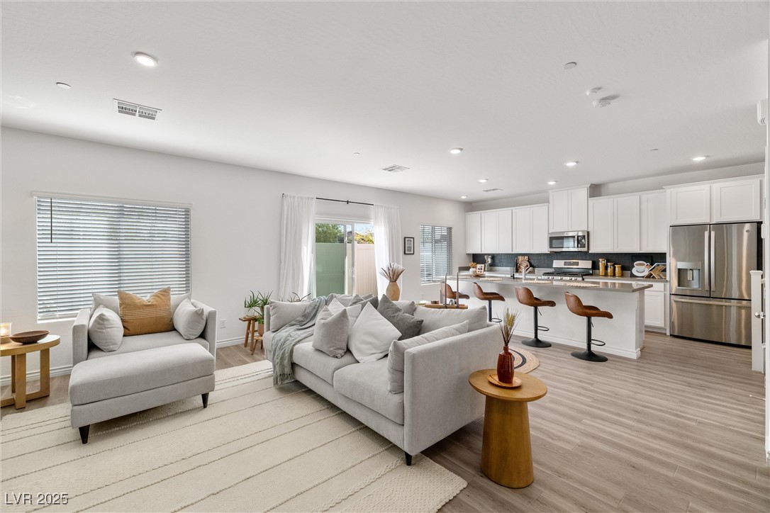 207 Callen Falls Avenue #1713, Henderson, Nevada image 3