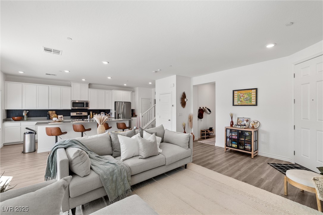 207 Callen Falls Avenue #1713, Henderson, Nevada image 7