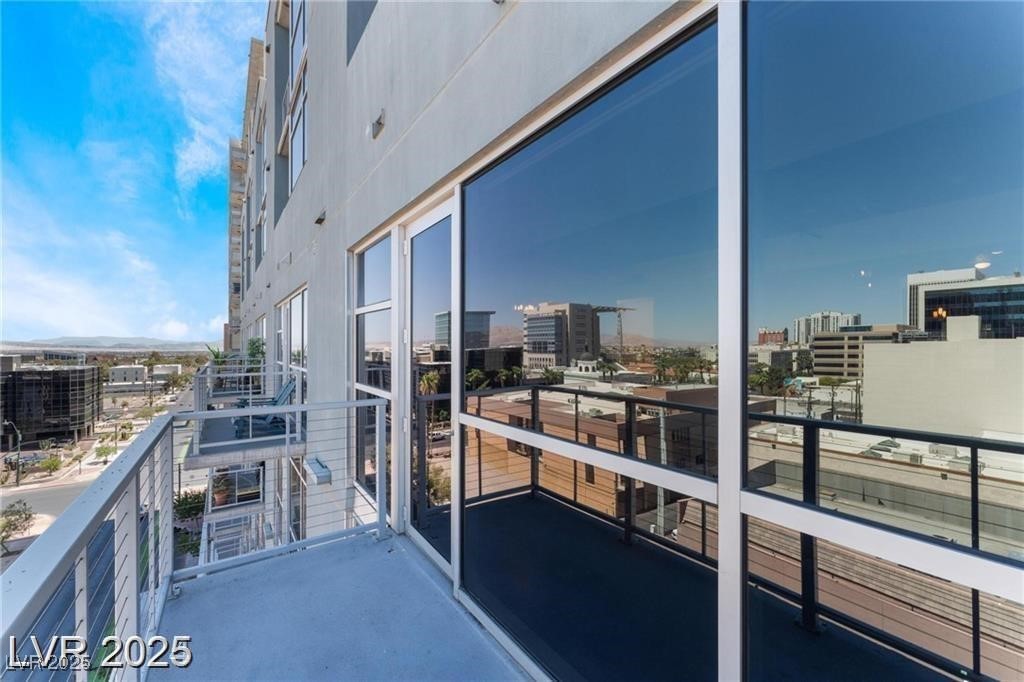 353 E Bonneville Avenue 711