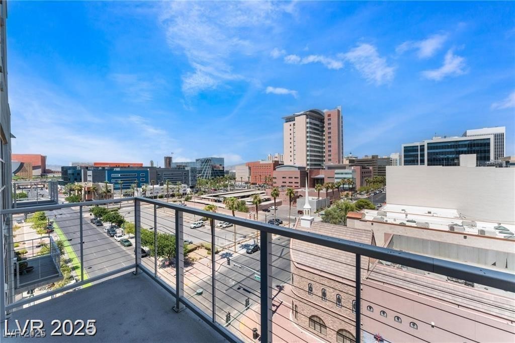 353 E Bonneville Avenue 711