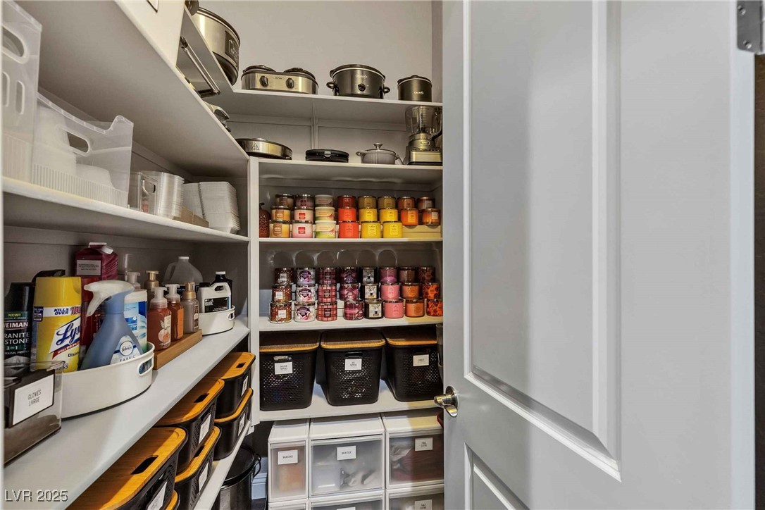 Las Vegas, Nevada 89131, United States, 4 Bedrooms Bedrooms, ,3 BathroomsBathrooms,Residential,Active,113488