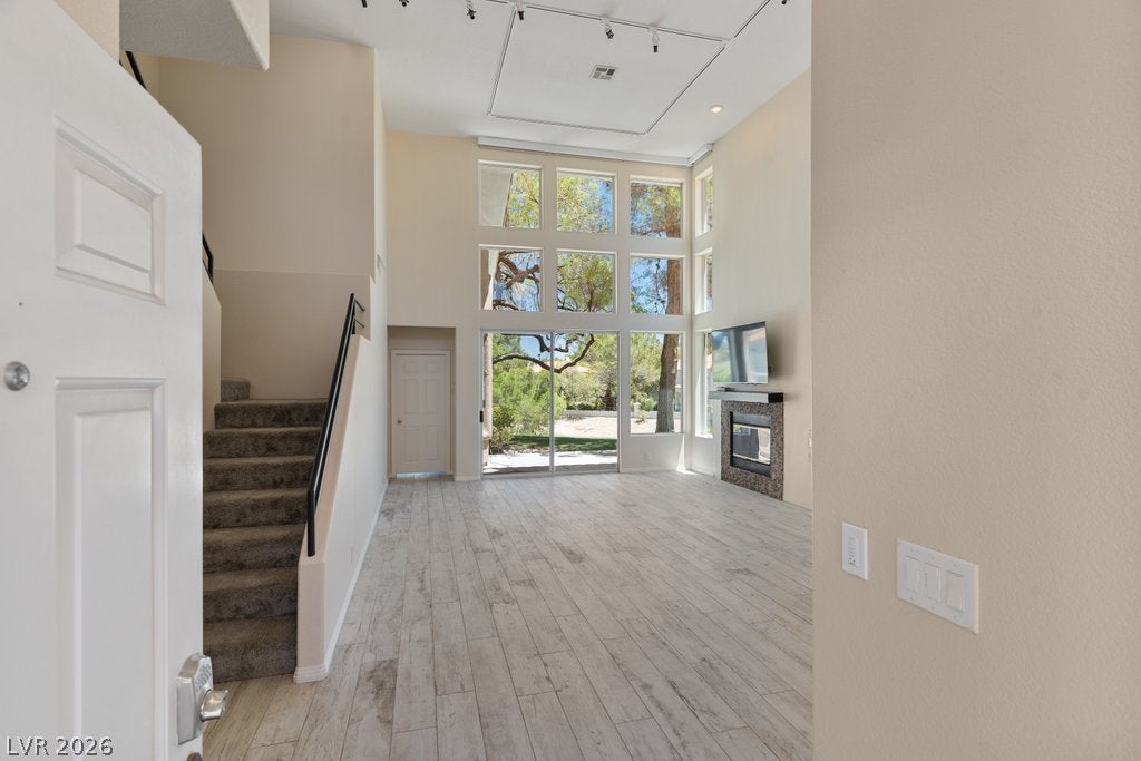 5016 Mount Pleasant Lane