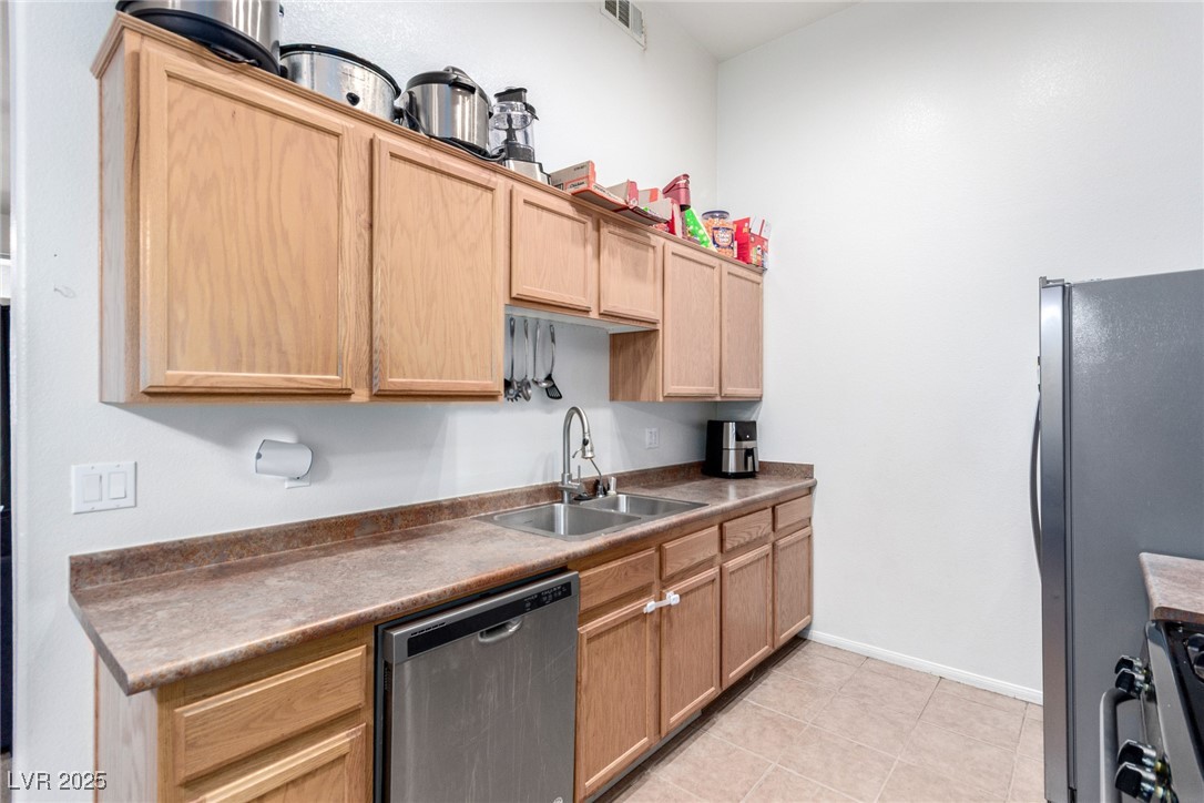 3515 Cactus Shadow Street #104, Las Vegas, Nevada image 10