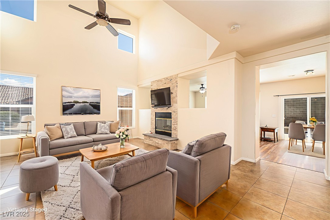 3553 Unique Way