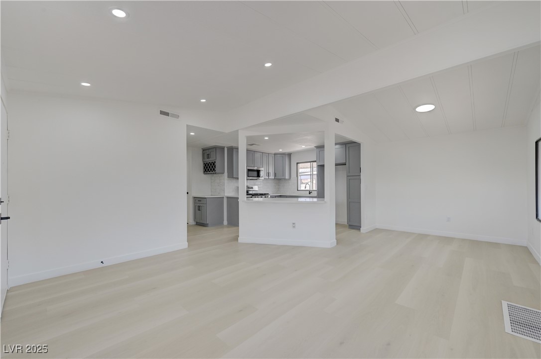 Properties 3 3570 Haleakala Drive