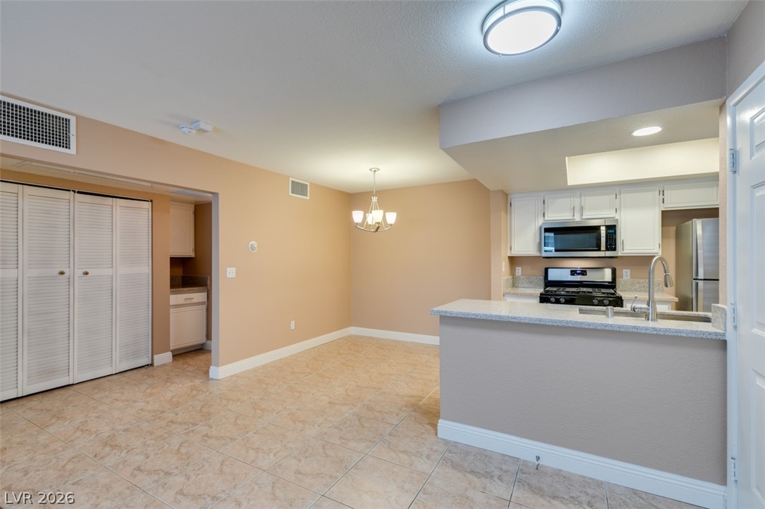 1909 Villa Palms Court 110