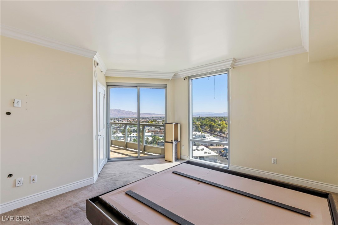 322 Karen Avenue 903