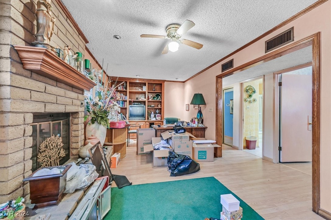 Las Vegas, Nevada 89121, United States, 3 Bedrooms Bedrooms, ,2 BathroomsBathrooms,Residential,Pending,41771