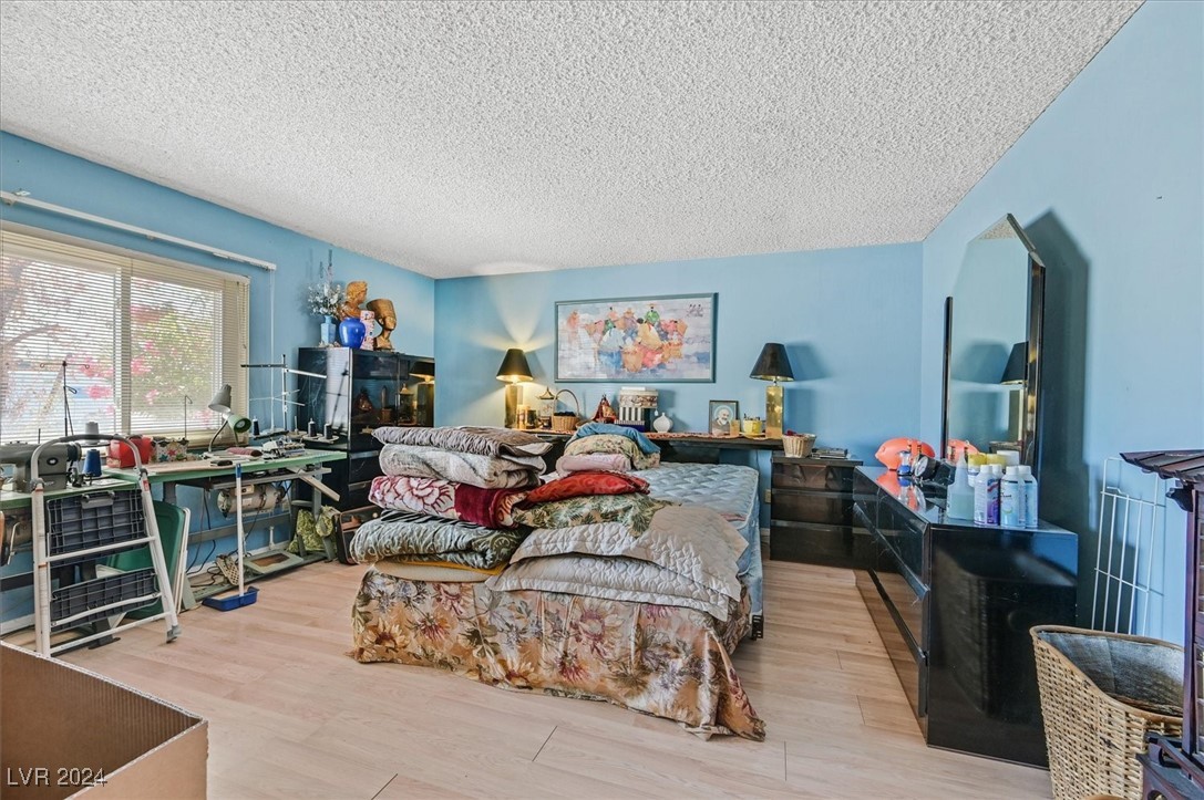 Las Vegas, Nevada 89121, United States, 3 Bedrooms Bedrooms, ,2 BathroomsBathrooms,Residential,Pending,41771