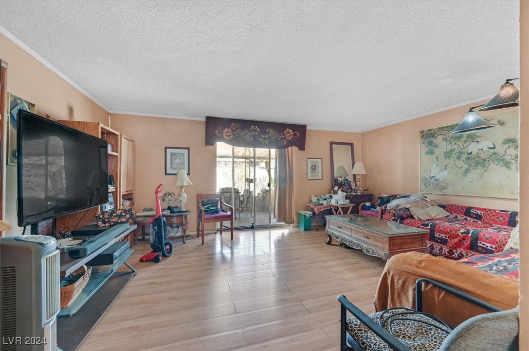 Las Vegas, Nevada 89121, United States, 3 Bedrooms Bedrooms, ,2 BathroomsBathrooms,Residential,Pending,41771