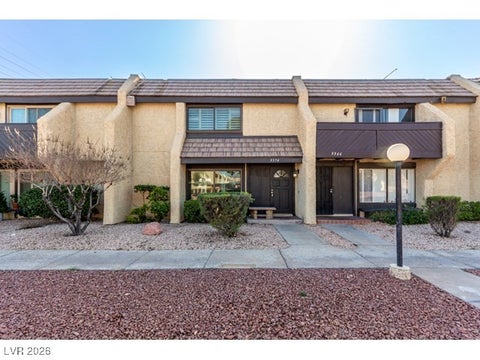 Townhouse For Sale - 3374 China Drive<br/> Clark County, Las Vegas, NV 89121