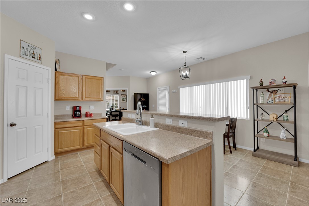 8873 Happy Stream Avenue, Las Vegas, Nevada image 9