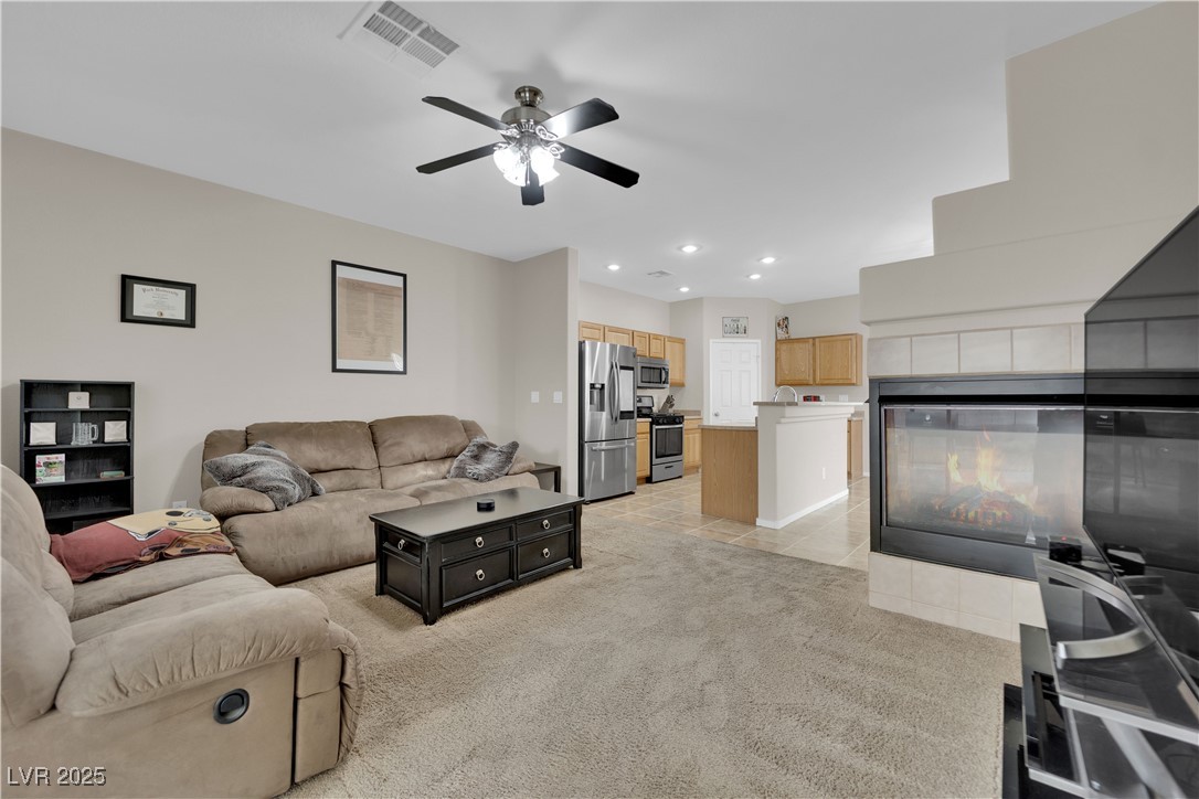 8873 Happy Stream Avenue, Las Vegas, Nevada image 14