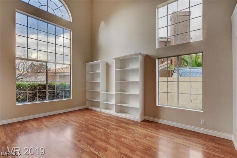 7868 BROOK VALLEY Drive