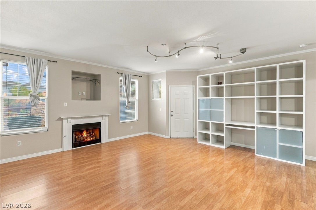 5855 Valley Drive 1080