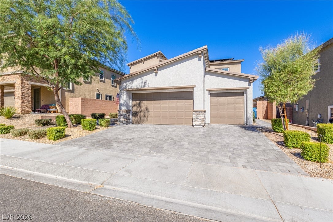 10080 Desert Azure Street