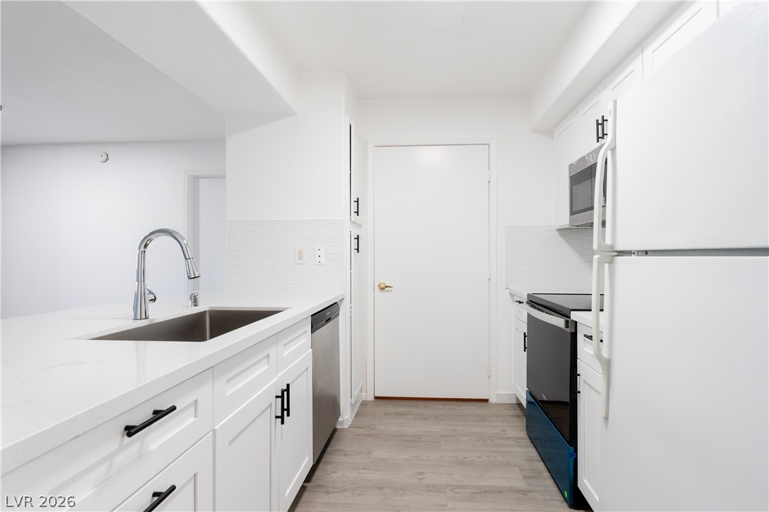 555 E Silverado Ranch Boulevard 1007