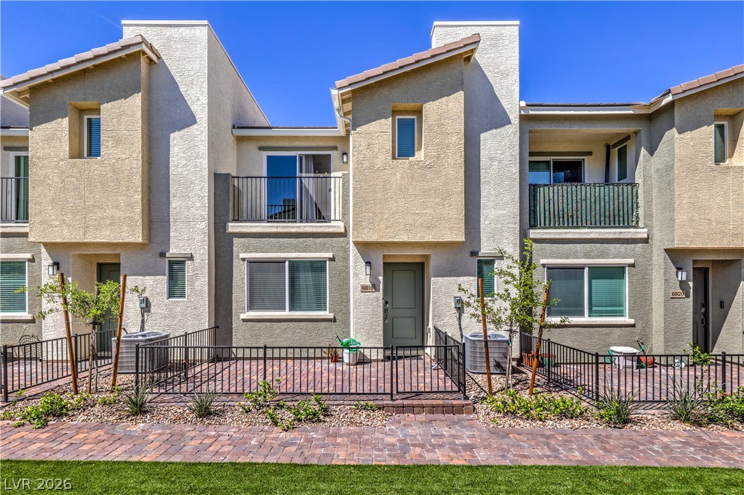 6816 Citron Mist Court