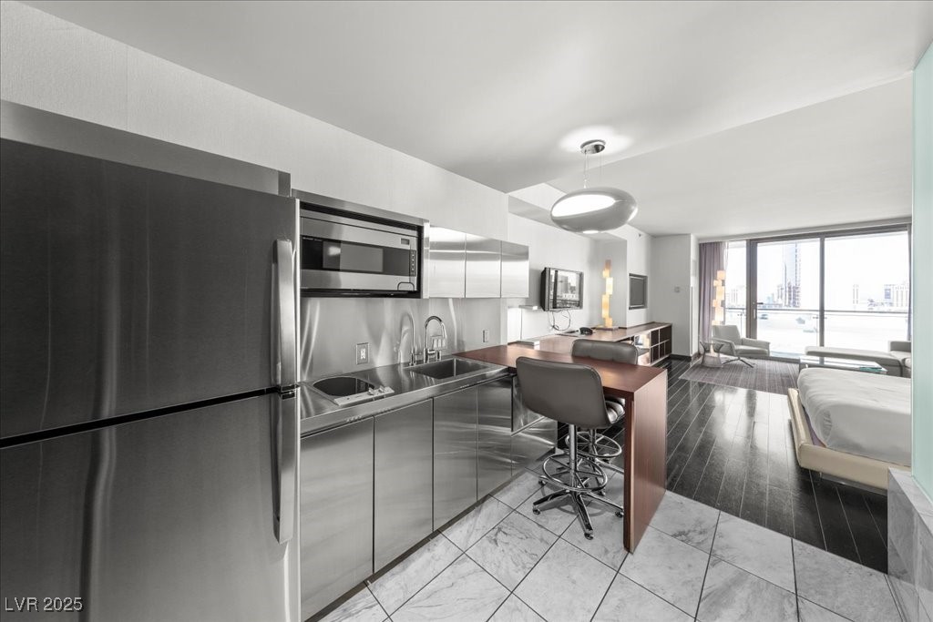 4381 W FLAMINGO Road 8312